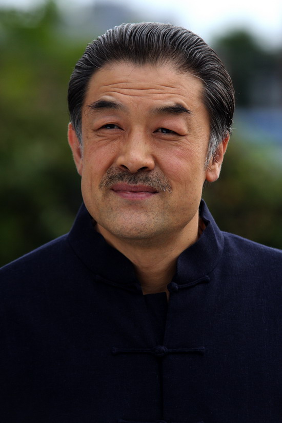 李建义写真