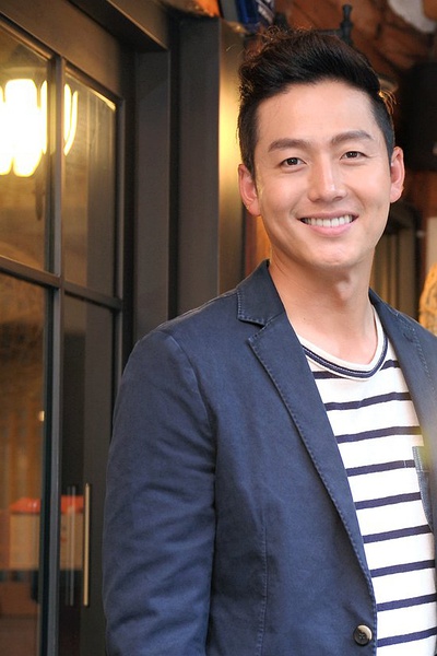 李廷镇写真