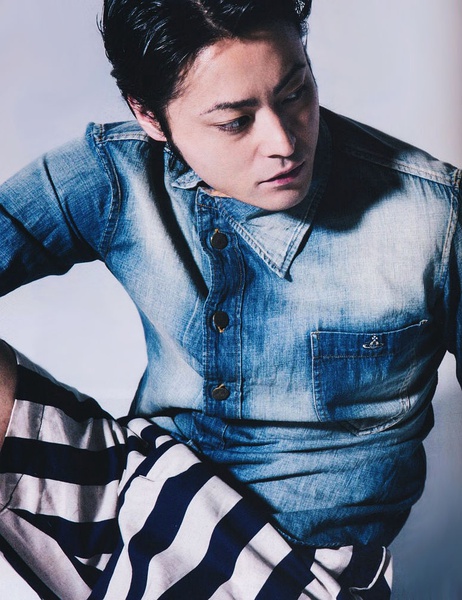 山田孝之写真