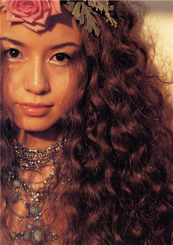 铃木亚美精彩写真9