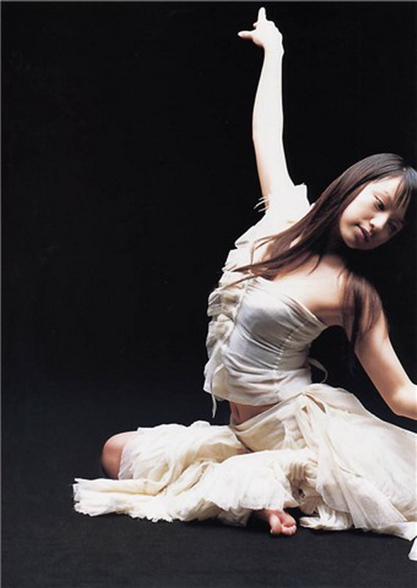 铃木亚美精彩写真14