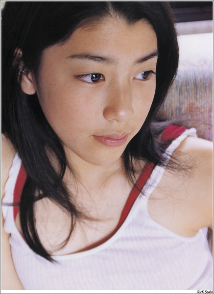 成海璃子写真