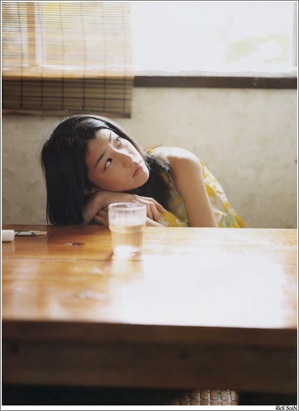 成海璃子写真