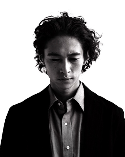 洼冢洋介写真