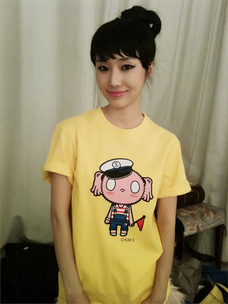 李贞贤写真