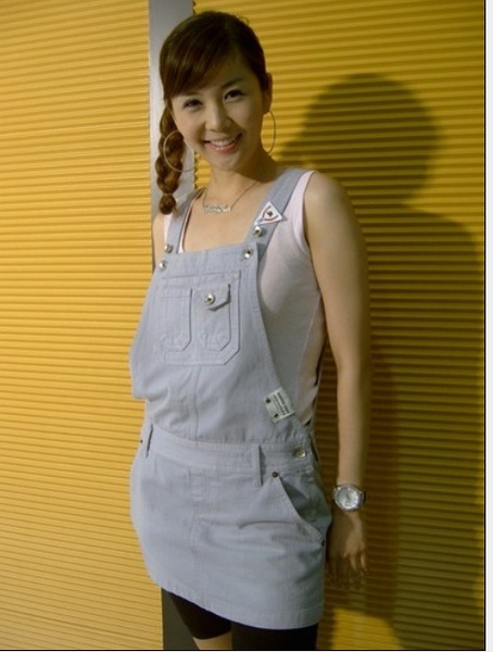张英兰写真