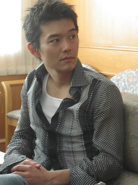 渡部笃郎写真