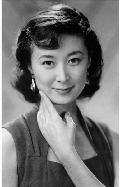岸惠子写真