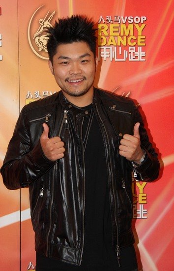 李玖哲写真