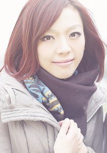 张亚飞写真