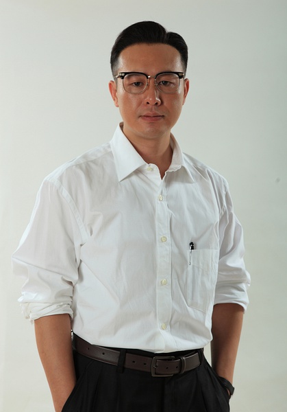张颂文写真