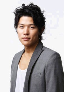 铃木亮平写真