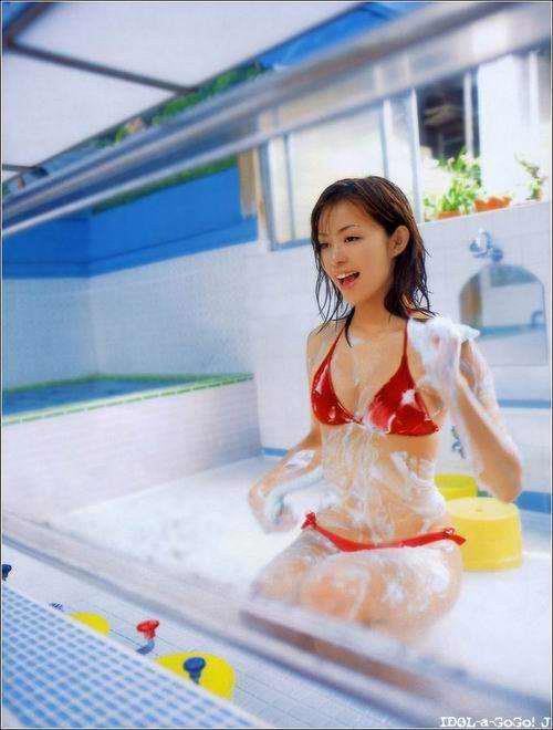 岩佐真悠子写真