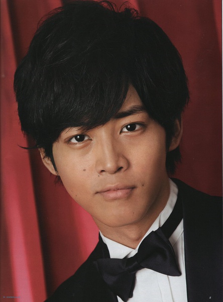 松坂桃李写真