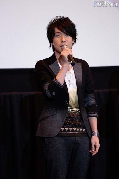铃村健一写真