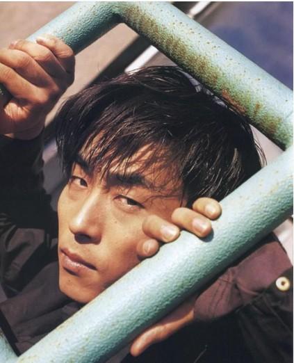 关智一写真