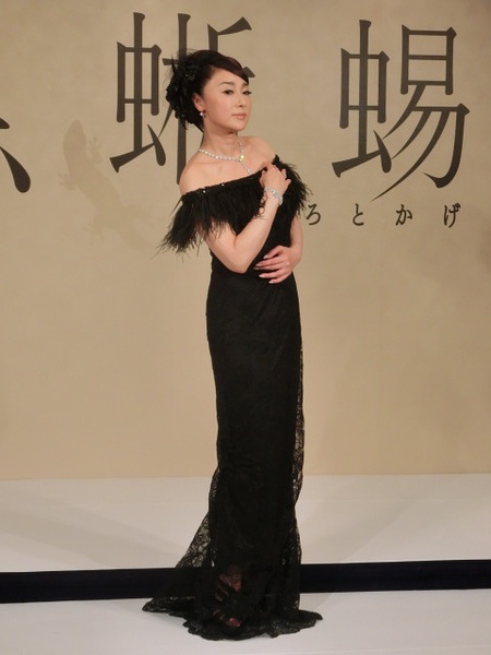 浅野优子写真