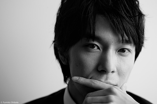 长谷川博己写真