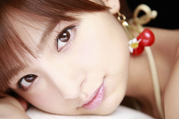 篠田麻里子写真