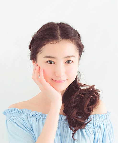 高田里穂写真