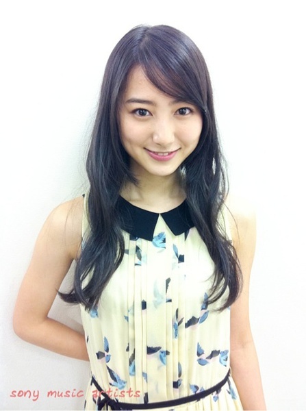 高田里穂写真