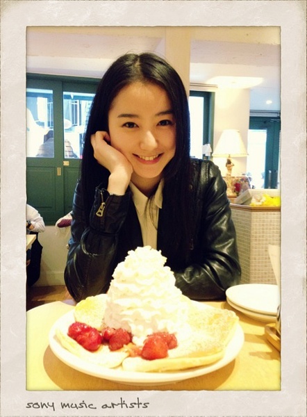 高田里穂写真