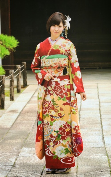 泷本美织写真