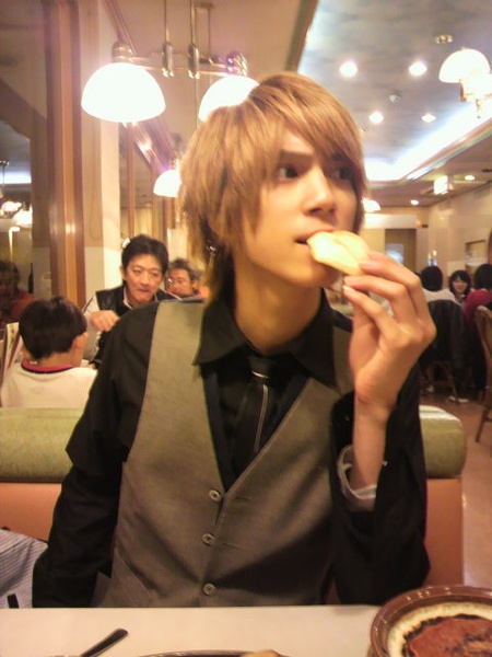 浜尾京介写真