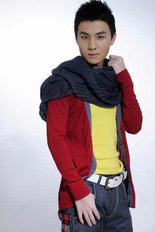李彦明写真