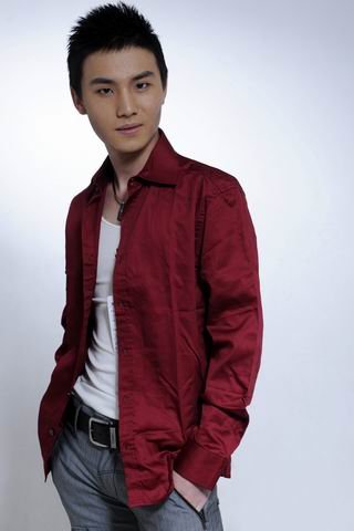 李彦明写真