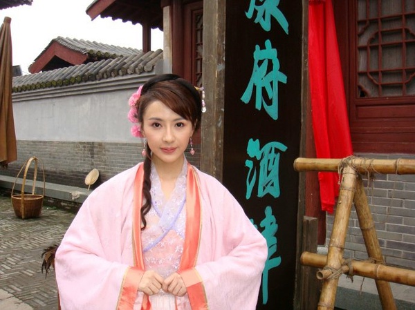 李羲儿写真