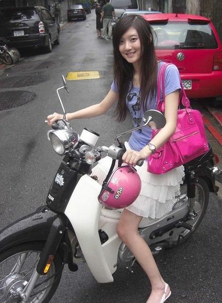 林逸欣写真