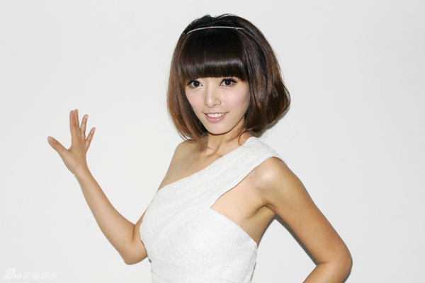 包文婧写真