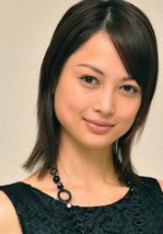 山田麻衣子写真