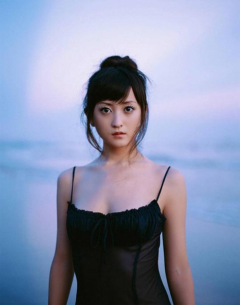 小松彩夏写真