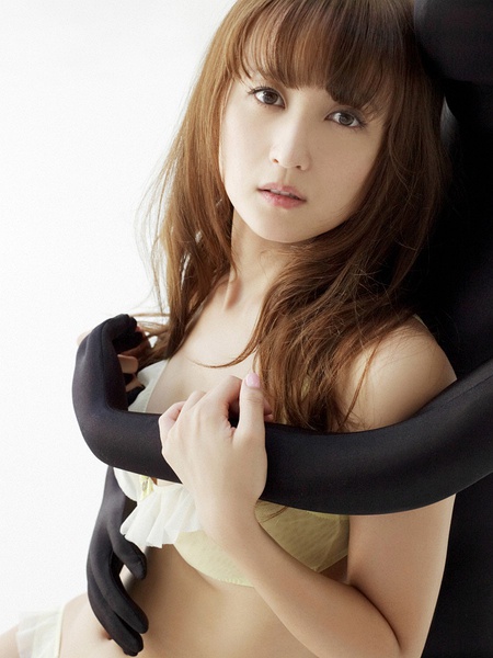 小松彩夏写真