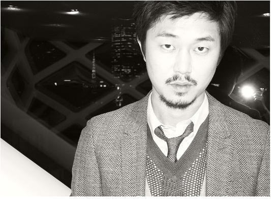 新井浩文写真