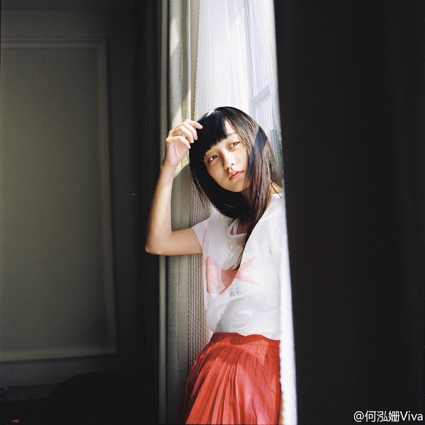 何泓姗写真