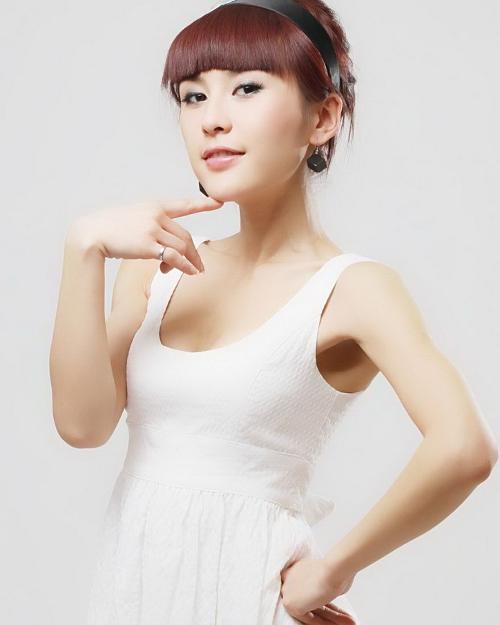 吴琼写真