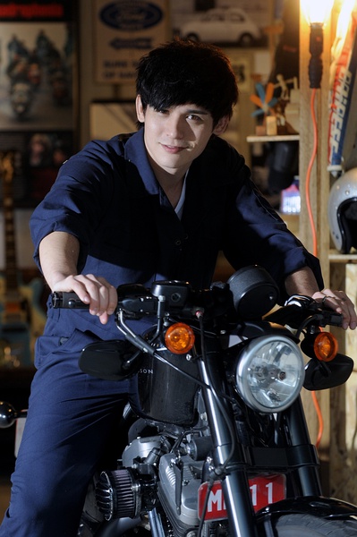 倪安东写真