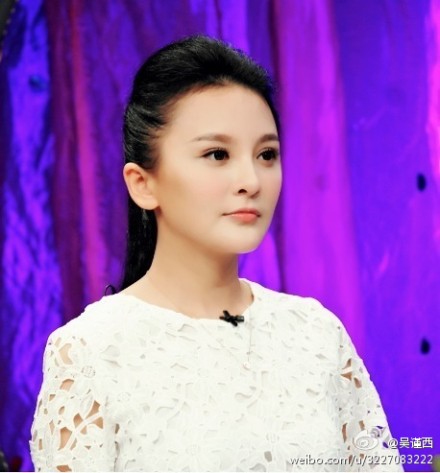吴谨西写真