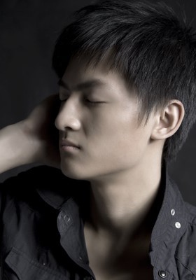 李昶写真