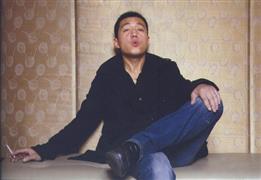 邢佳栋写真
