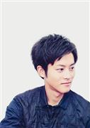 松坂桃李写真
