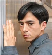 满岛真之介写真