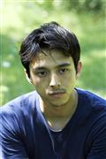 满岛真之介写真