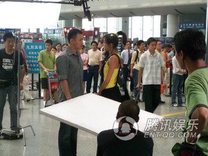 戴着面具跳舞剧情介绍