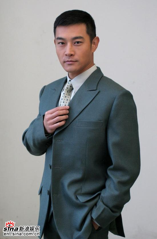 东方霸主剧情介绍