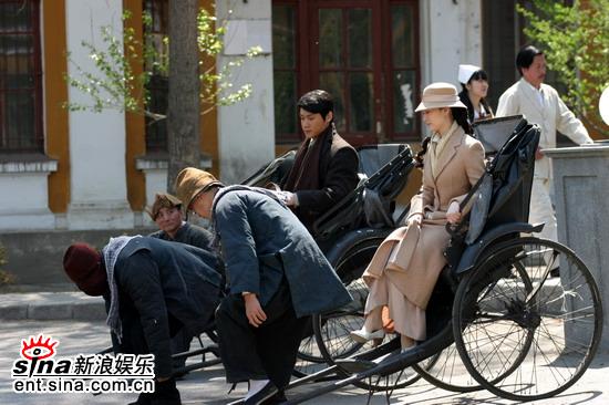 夜幕下的哈尔滨剧情介绍