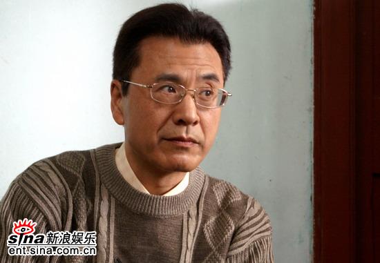 双面胶剧情介绍